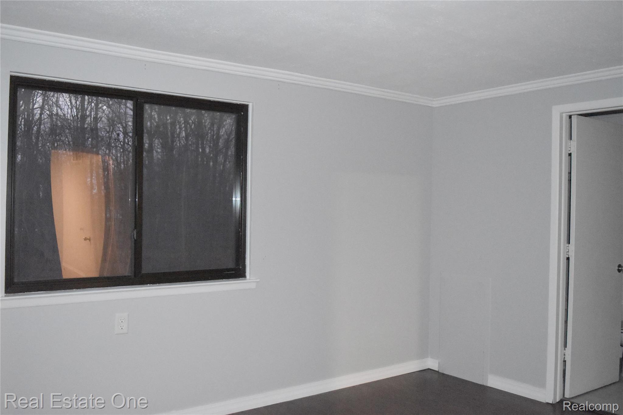 777 Kentucky Drive Rochester, MI 48307 - Photo 9 of 16 master1kentucky.jpg