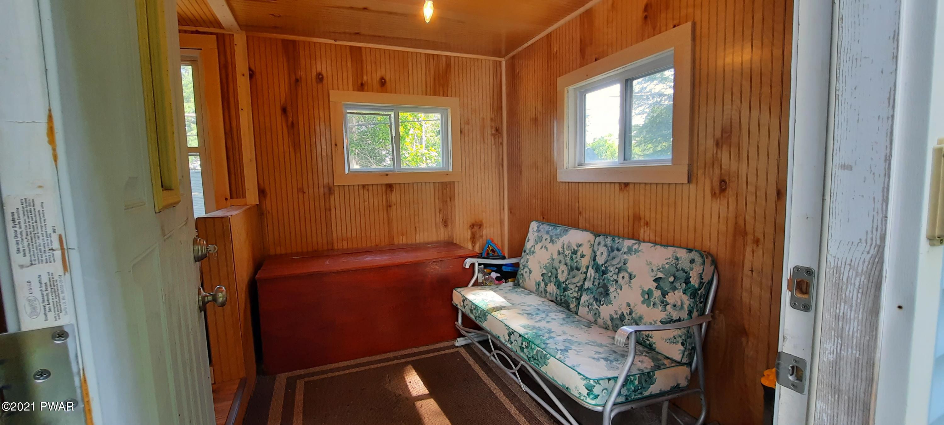 138 Paupack Road Greentown, PA 18426 - Photo 9 of 22 mud room
