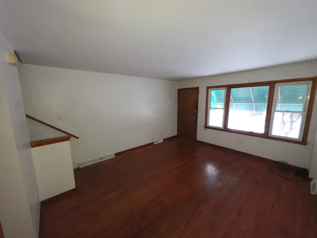 $104,999 | 934 East 84th Place, Unit B, Chicago, IL 60619