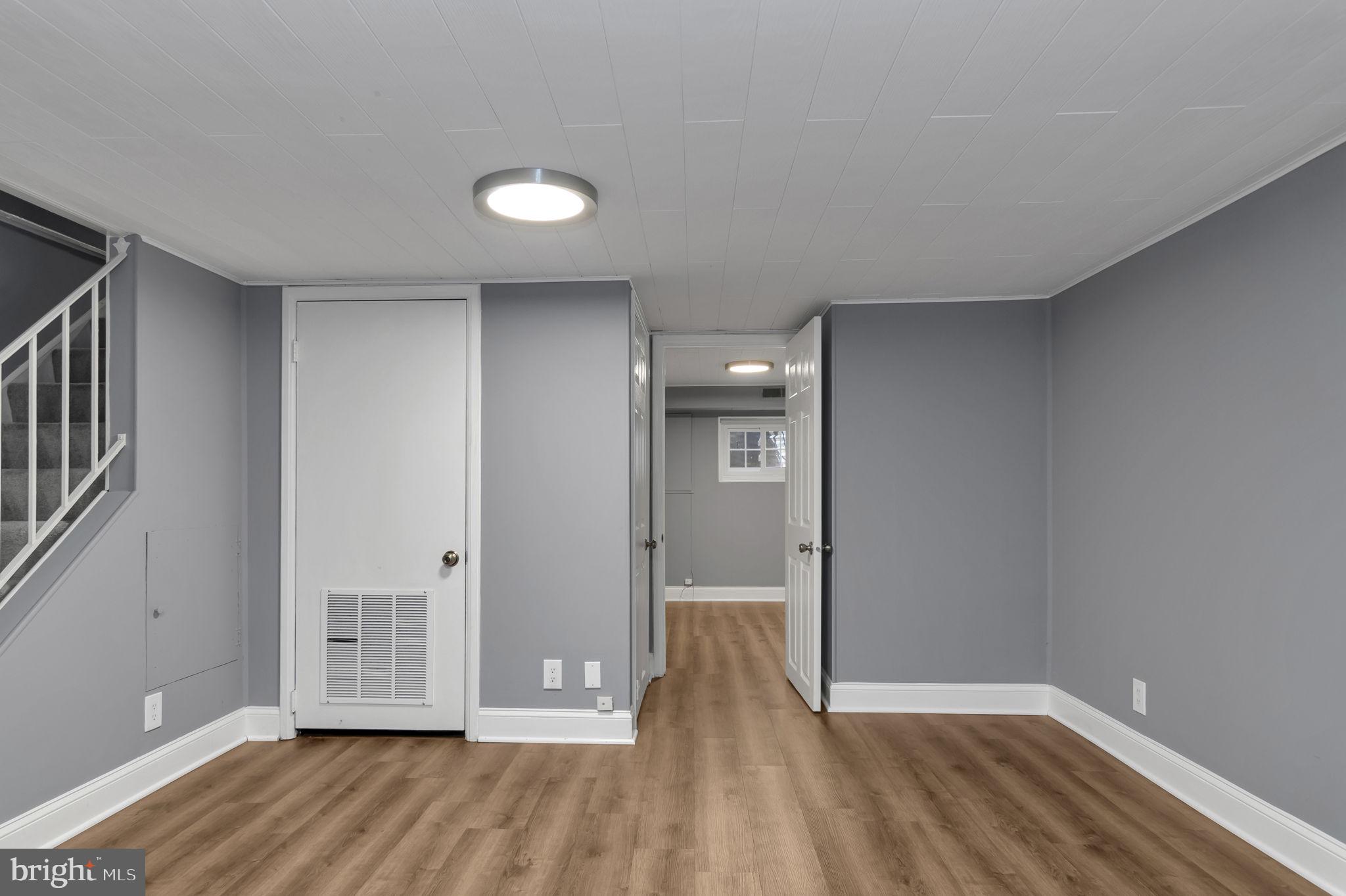 4237 32nd Road South Arlington, VA 22206 - Photo 18 of 49 wooden floor in an empty room with a window