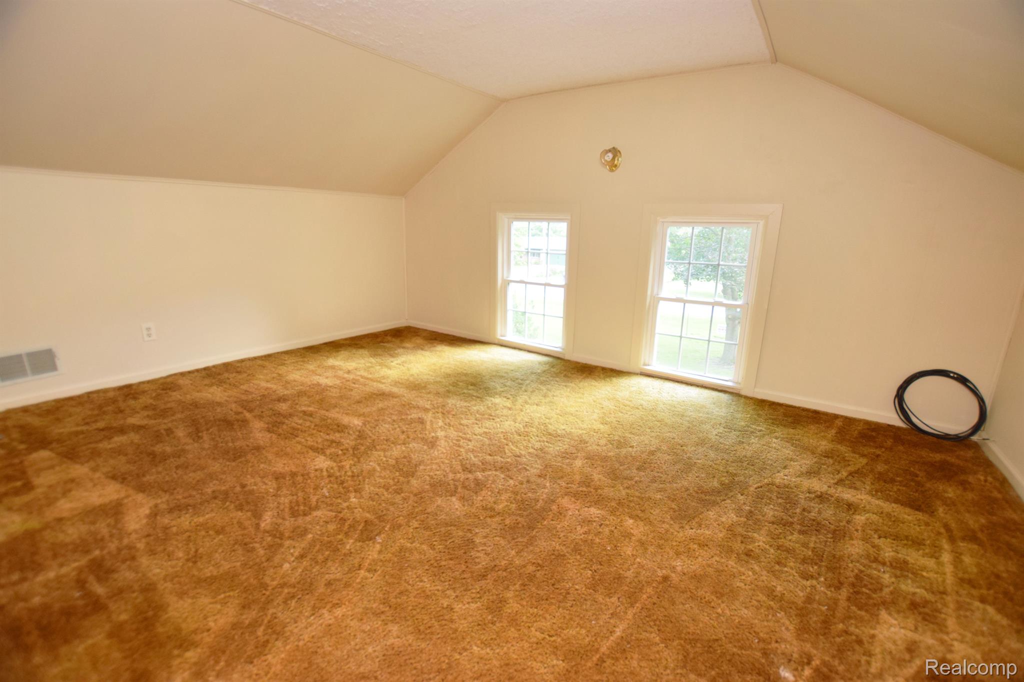 2041 Reid Road Flint, MI 48507 - Photo 10 of 24 Bedroom 3 - Upper Level