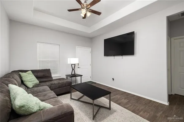 $1,100 | 909 North Maryland Street, Unit A, Alton, TX 78573