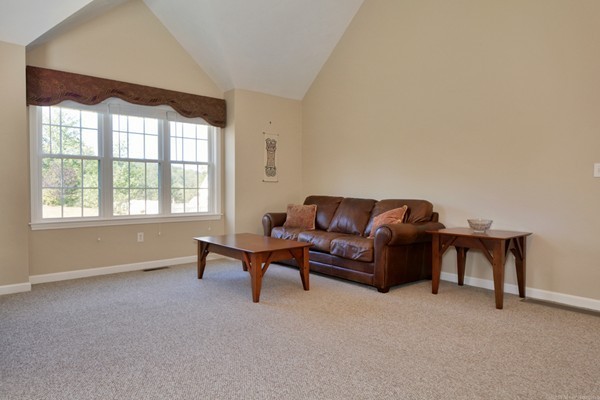 3 Harding Lane Sturbridge, MA 01518 - Photo 7 of 30 Gallery Image 7
