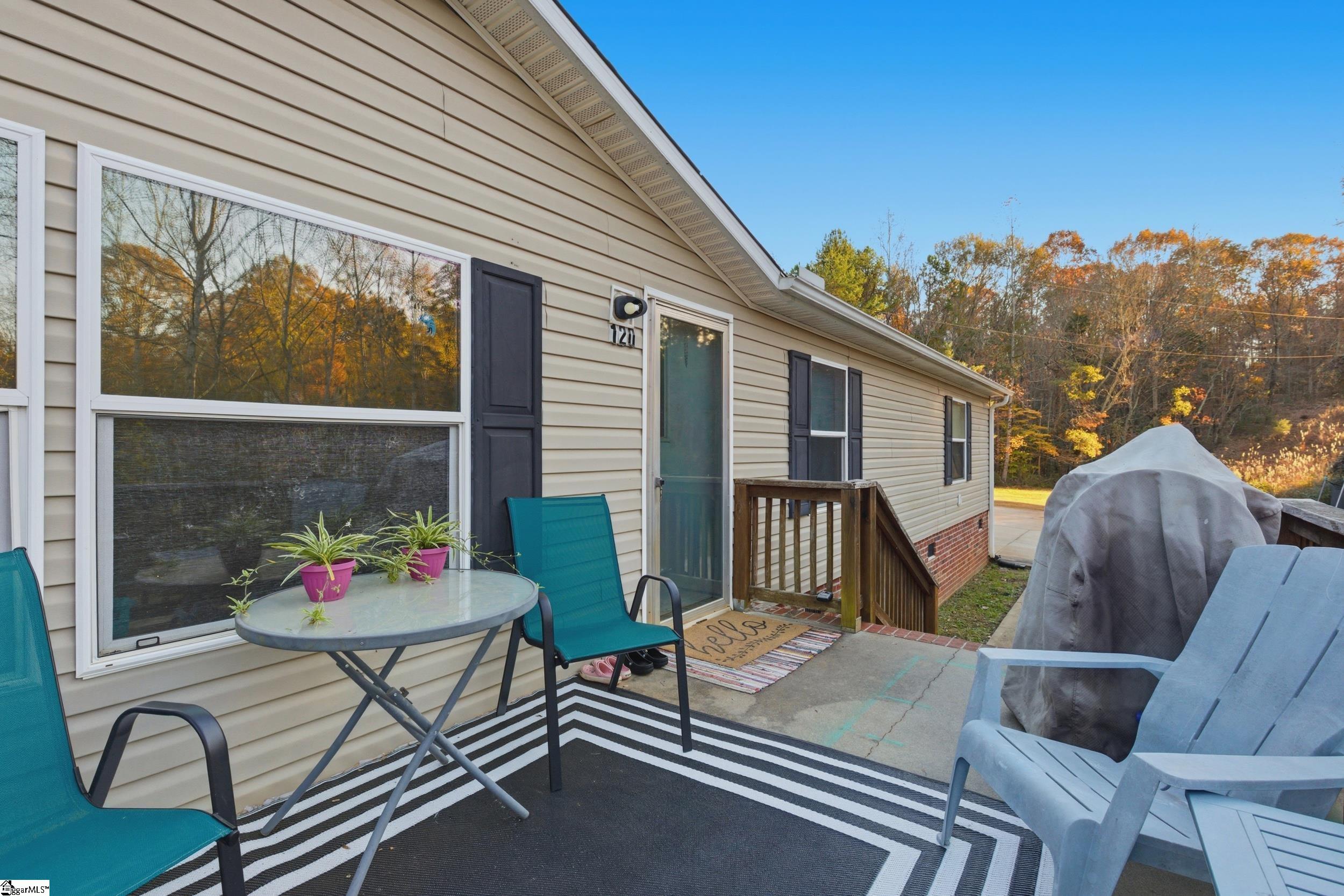 120 Acorn Trail Fountain Inn, SC 29644 - Photo 2 of 24