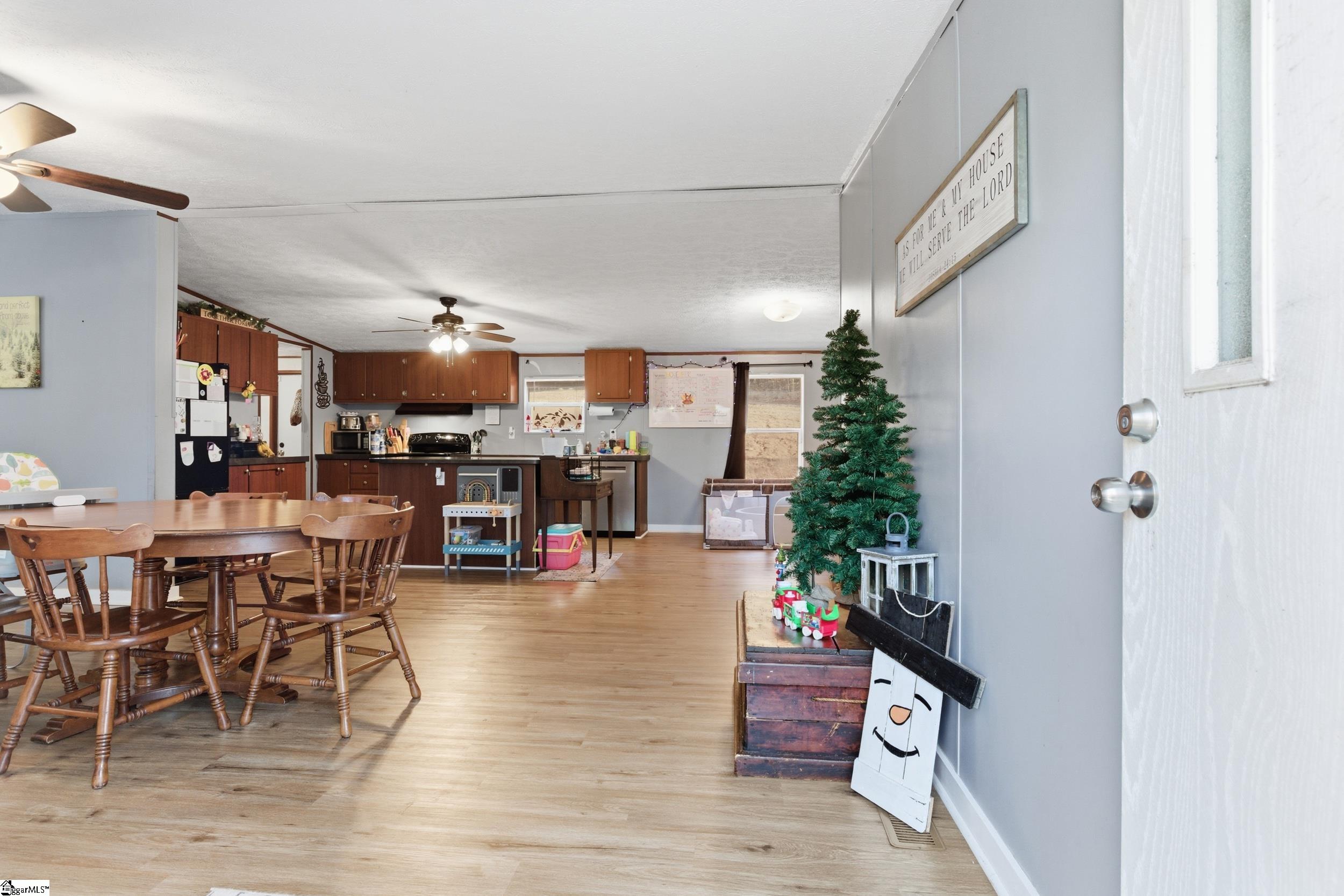 120 Acorn Trail Fountain Inn, SC 29644 - Photo 3 of 24