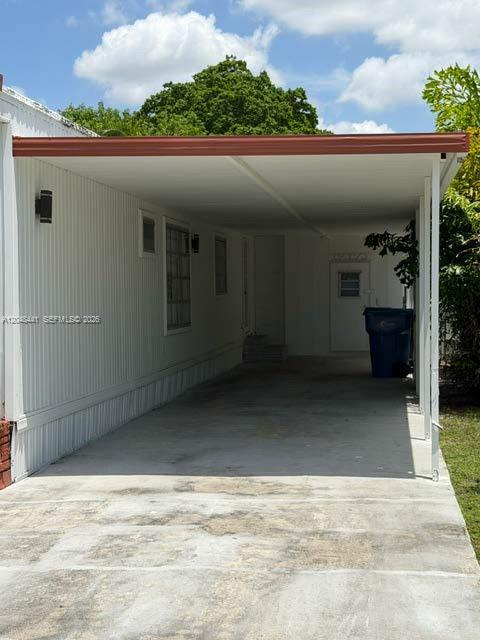 5331 Southwest 35th Street Davie, FL 33314 - Photo 4 of 31 a view of a terrace
