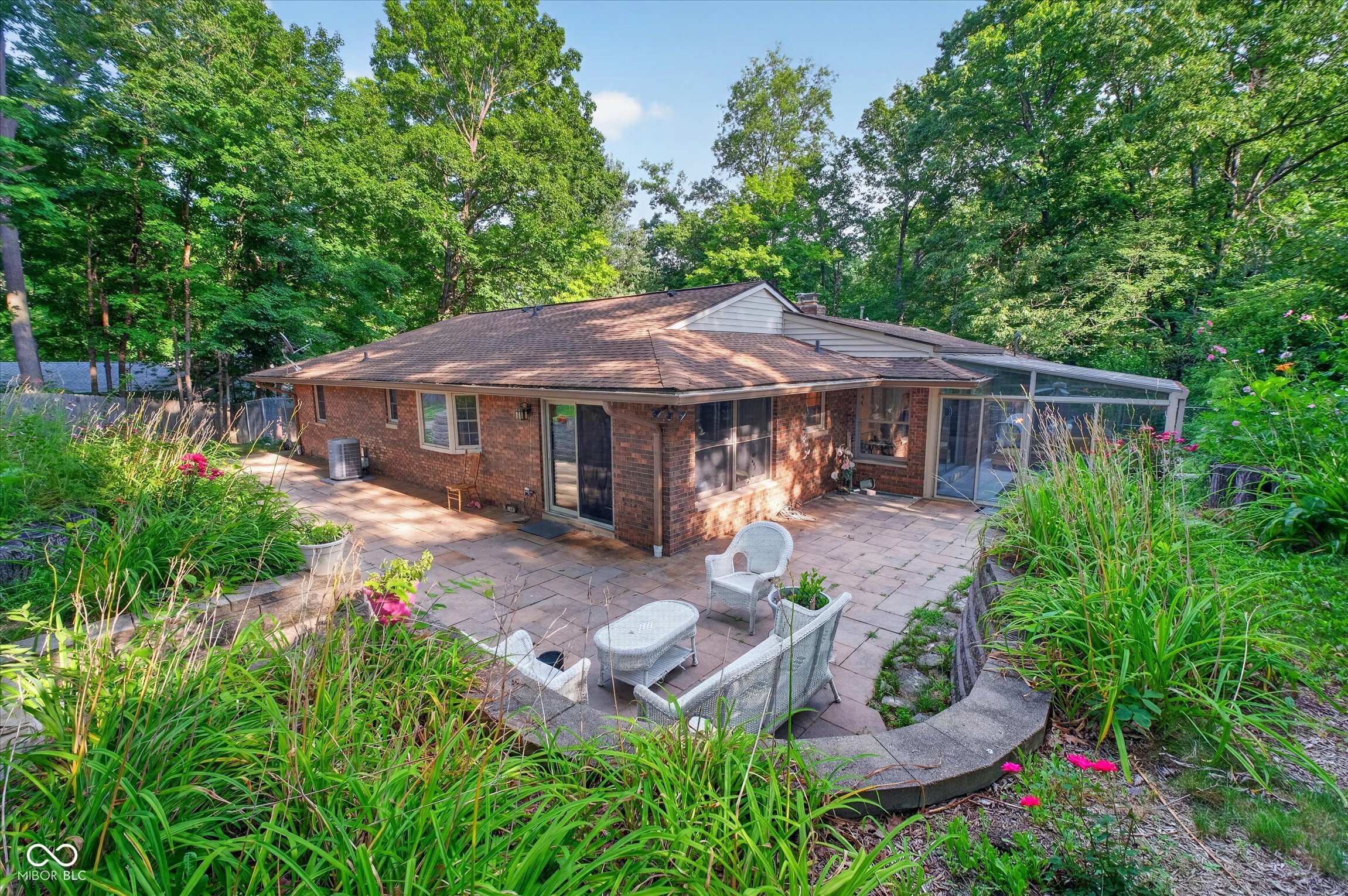 8942 Briarclift Road Indianapolis, IN 46256 - Photo 2 of 43