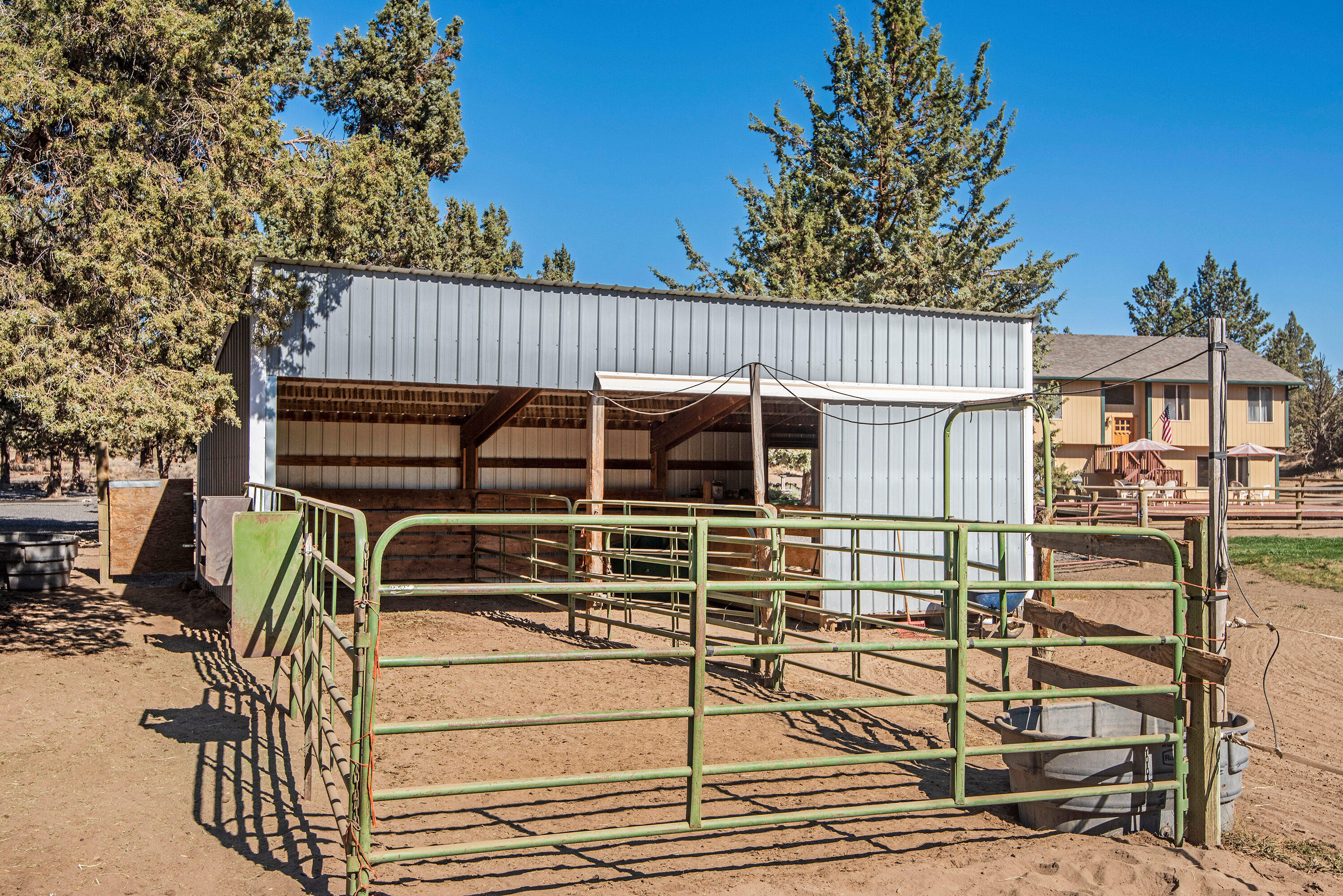 23125 Bear Creek Road Bend, OR 97701 - Photo 11 of 36 23125 Bear Creek Rd Bend OR-11