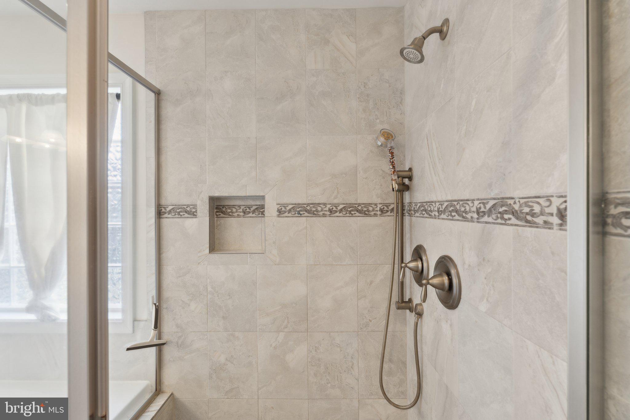 6611 Partlow Road Spotsylvania, VA 22551 - Photo 20 of 38 Beautiful Detail In the Shower