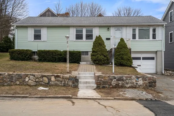$649,900 | 21 Lakeview Avenue, Waltham, MA 02451