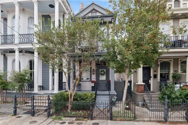 $639,000 | 1227 Annunciation Street, New Orleans, LA 70130