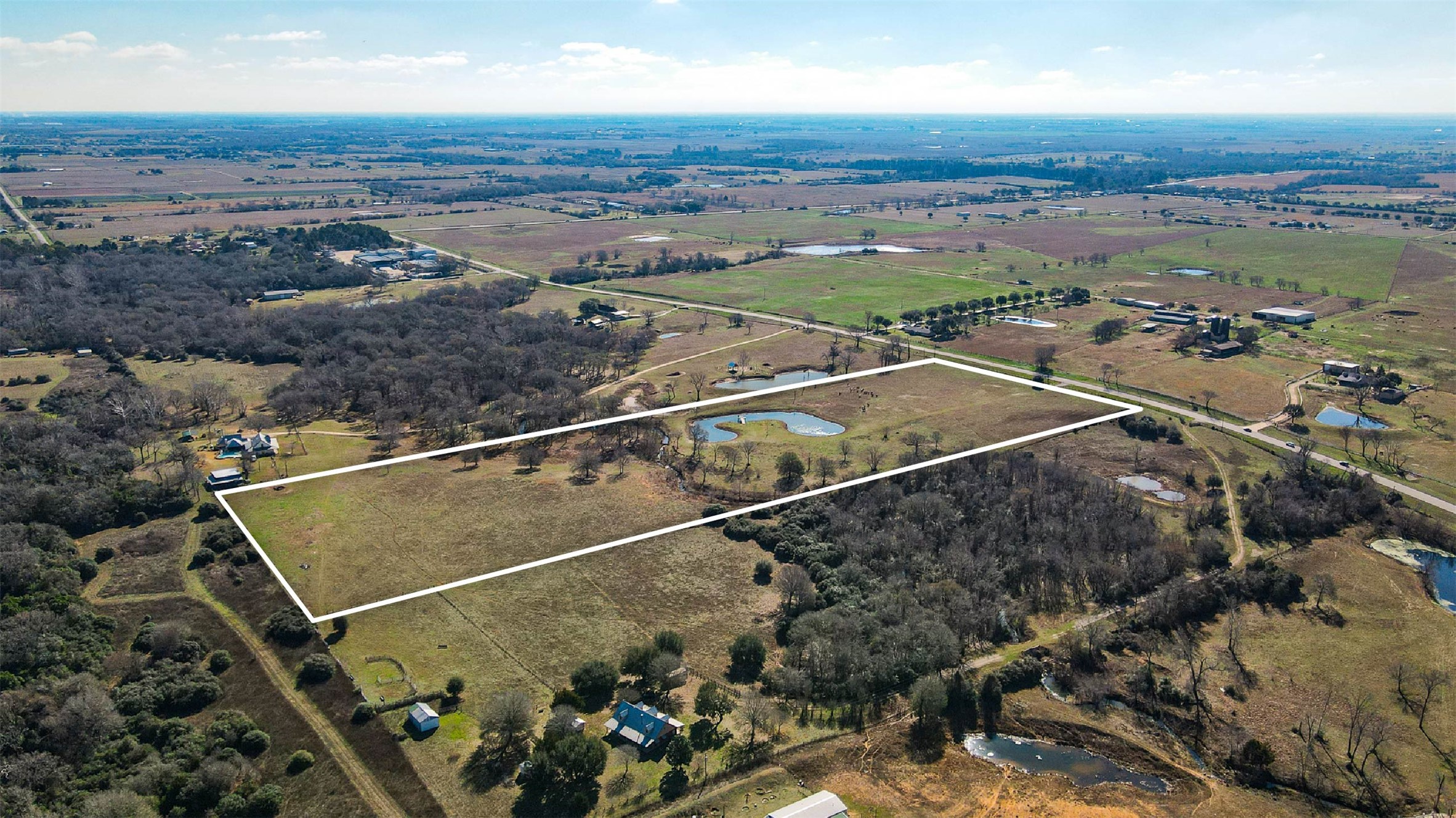 38604 Farm To Market 3346 Hempstead, TX 77445 - Photo 4 of 7 an aerial view of a house
