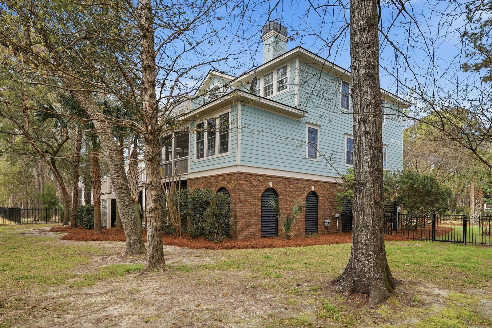 2296 Middlesex Street Mount Pleasant, SC 29466 - Photo 57 of 72 54