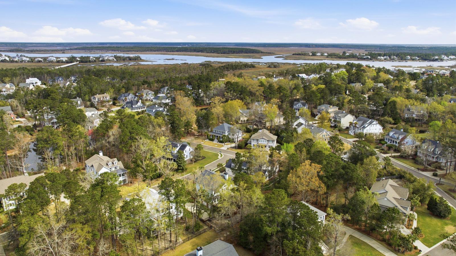 2296 Middlesex Street Mount Pleasant, SC 29466 - Photo 63 of 72 56