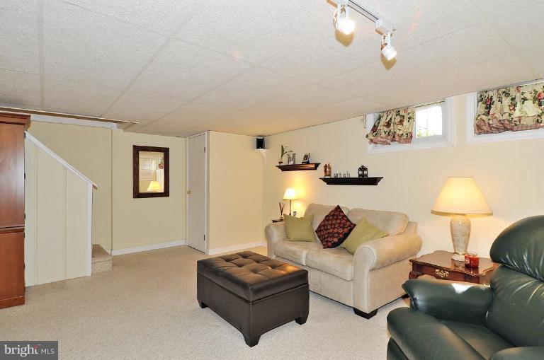 8530 Pleasant Plains Road Towson, MD 21286 - Photo 12 of 22 Family Room #3