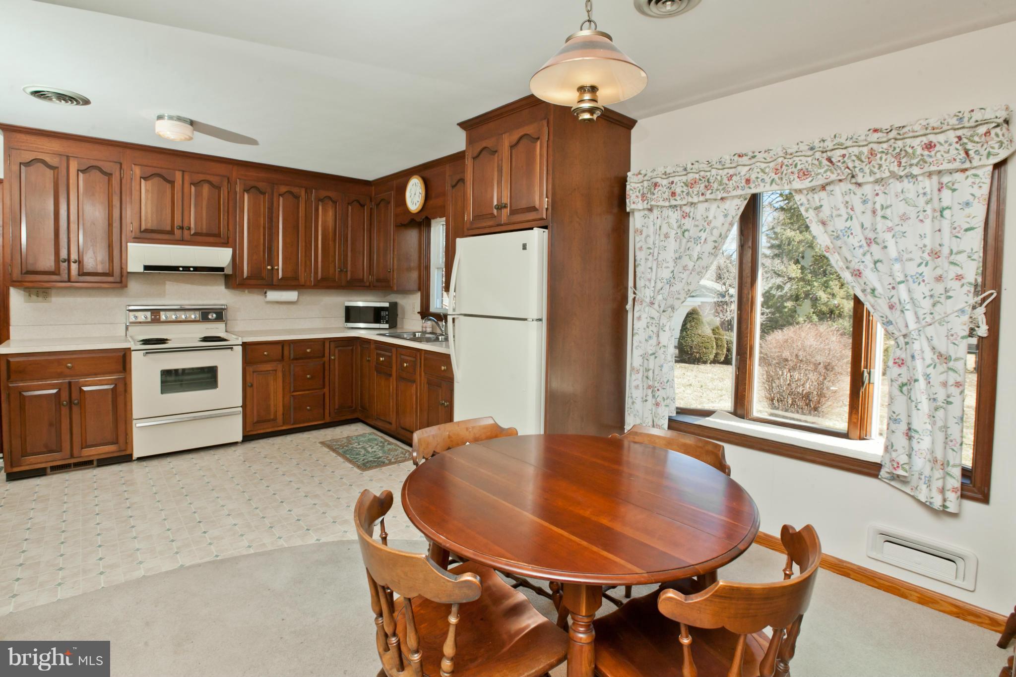 508 Military Road Frederick, MD 21702 - Photo 4 of 30 Dining Room opens to Kitchen