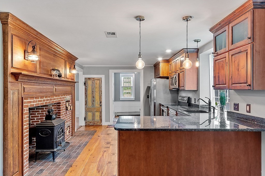 21 Pierce Road Westminster, MA 01473 - Photo 8 of 42 Gallery Image 8