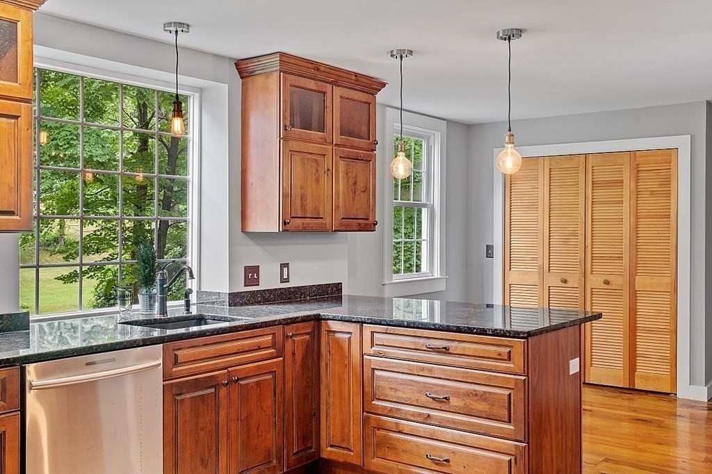 21 Pierce Road Westminster, MA 01473 - Photo 9 of 42 Gallery Image 9