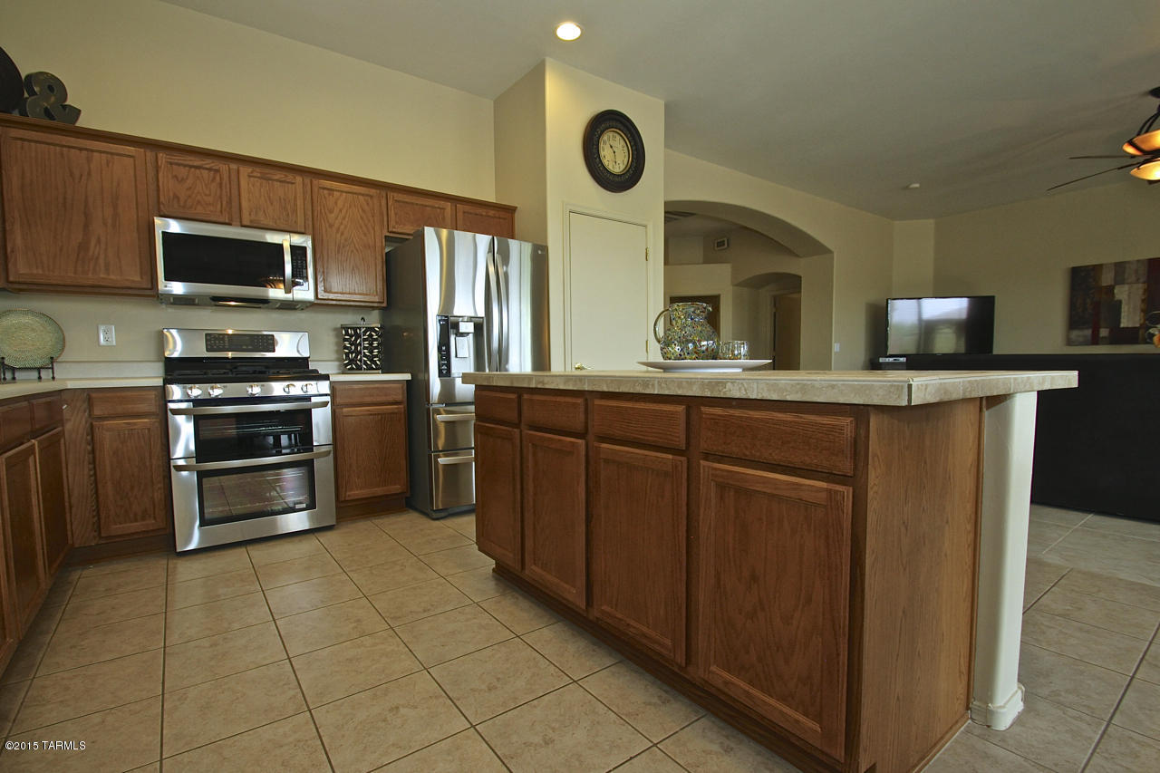 3442 South Desert Promenade Road Tucson, AZ 85735 - Photo 11 of 37