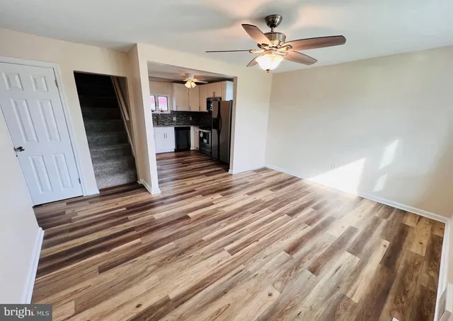 $2,650 | 1007 Green Lane, Levittown, PA 19057