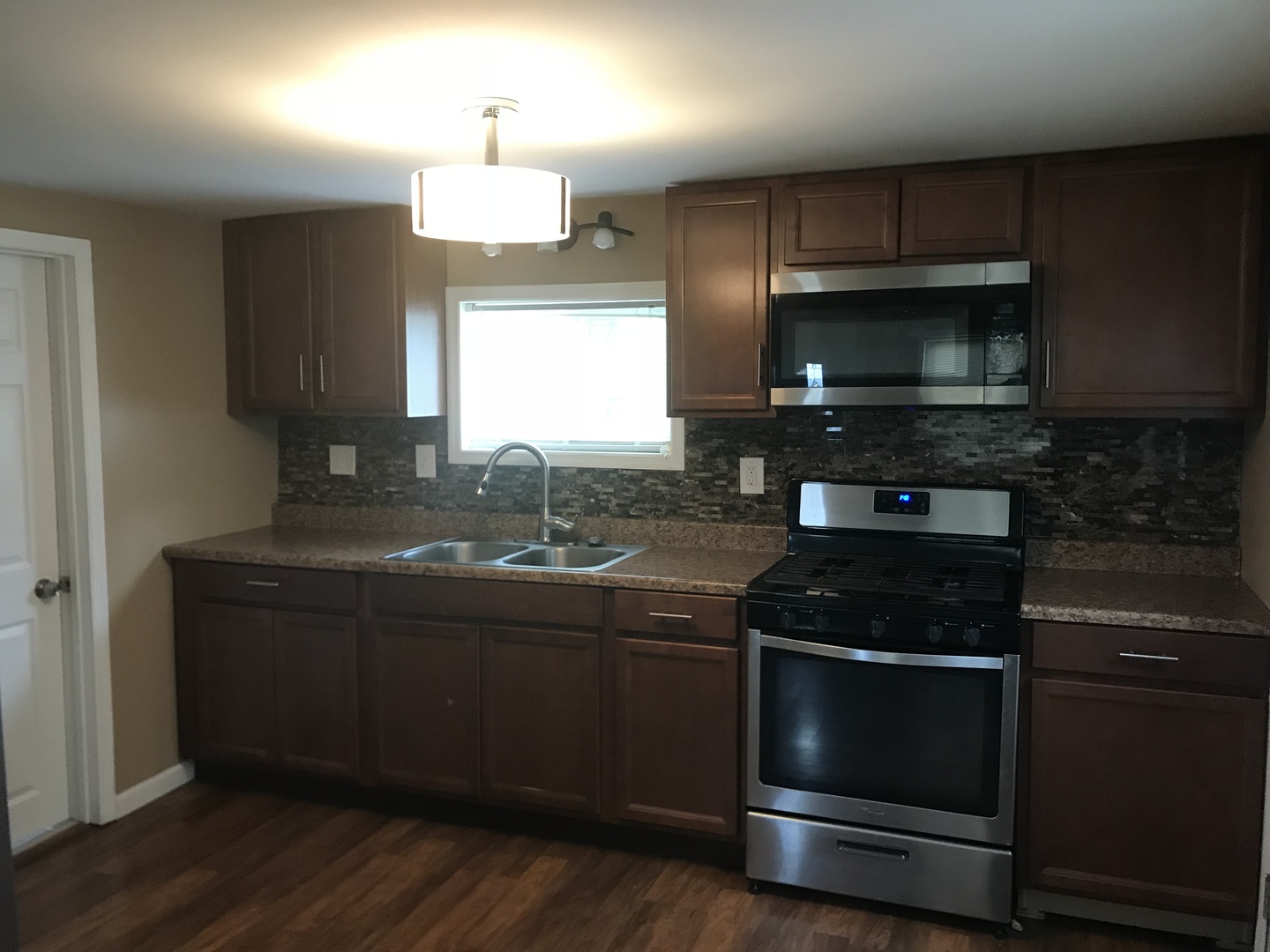 1681 Jericho Road Aurora, IL 60506 - Photo 2 of 14