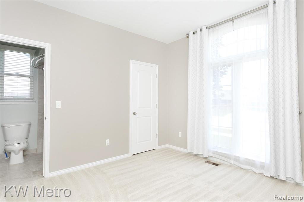 3795 Somerset Circle Rochester Hills, MI 48309 - Photo 25 of 43