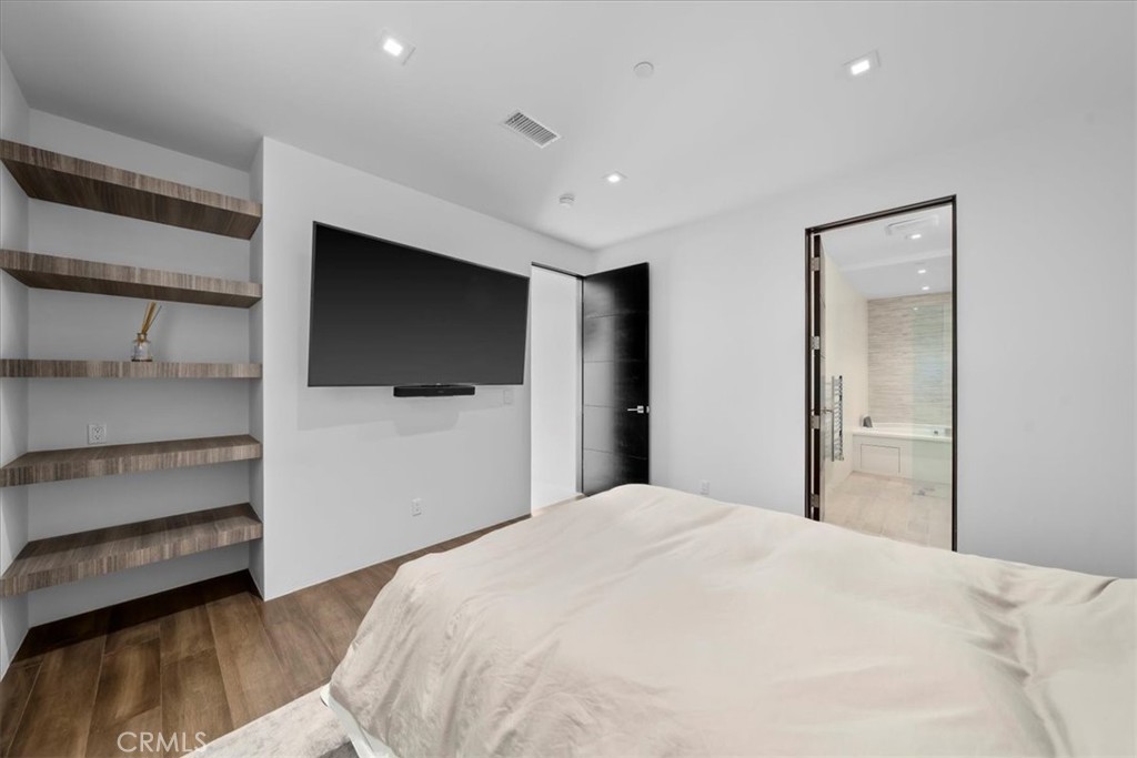 2935 Vista Del Mar Rancho Palos Verdes, CA 90275 - Photo 9 of 22 a bedroom with a bed and a television