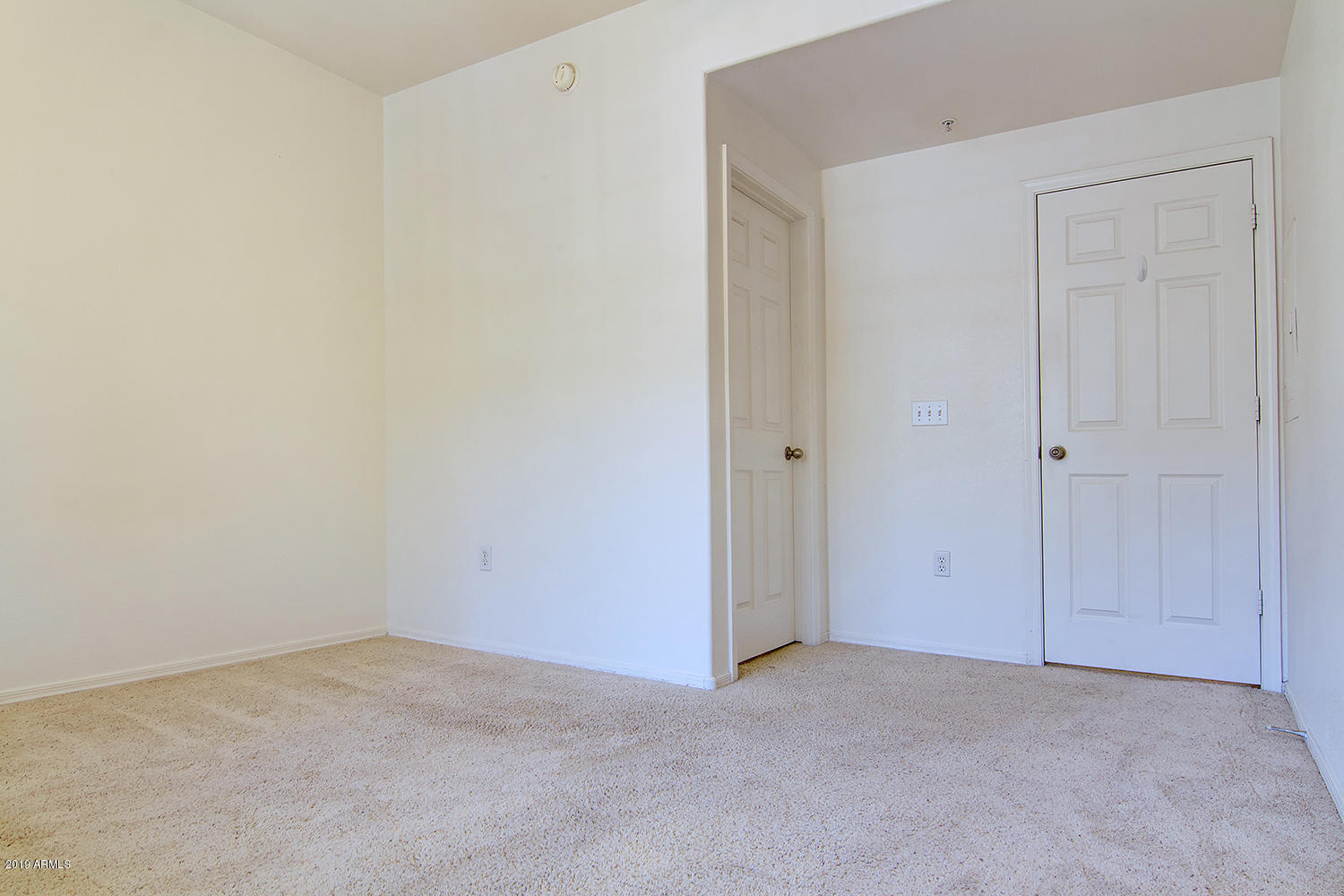 911 East Camelback Road, Unit 2029 Phoenix, AZ 85014 - Photo 12 of 30 911 E Camelback Rd Unit 2029-large-016-0