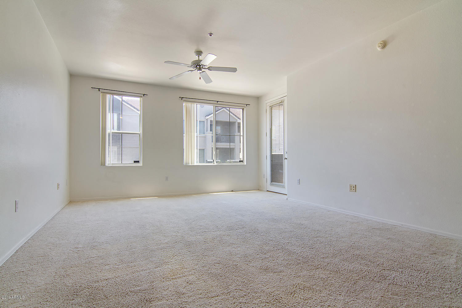 911 East Camelback Road, Unit 2029 Phoenix, AZ 85014 - Photo 9 of 30 911 E Camelback Rd Unit 2029-large-009-0