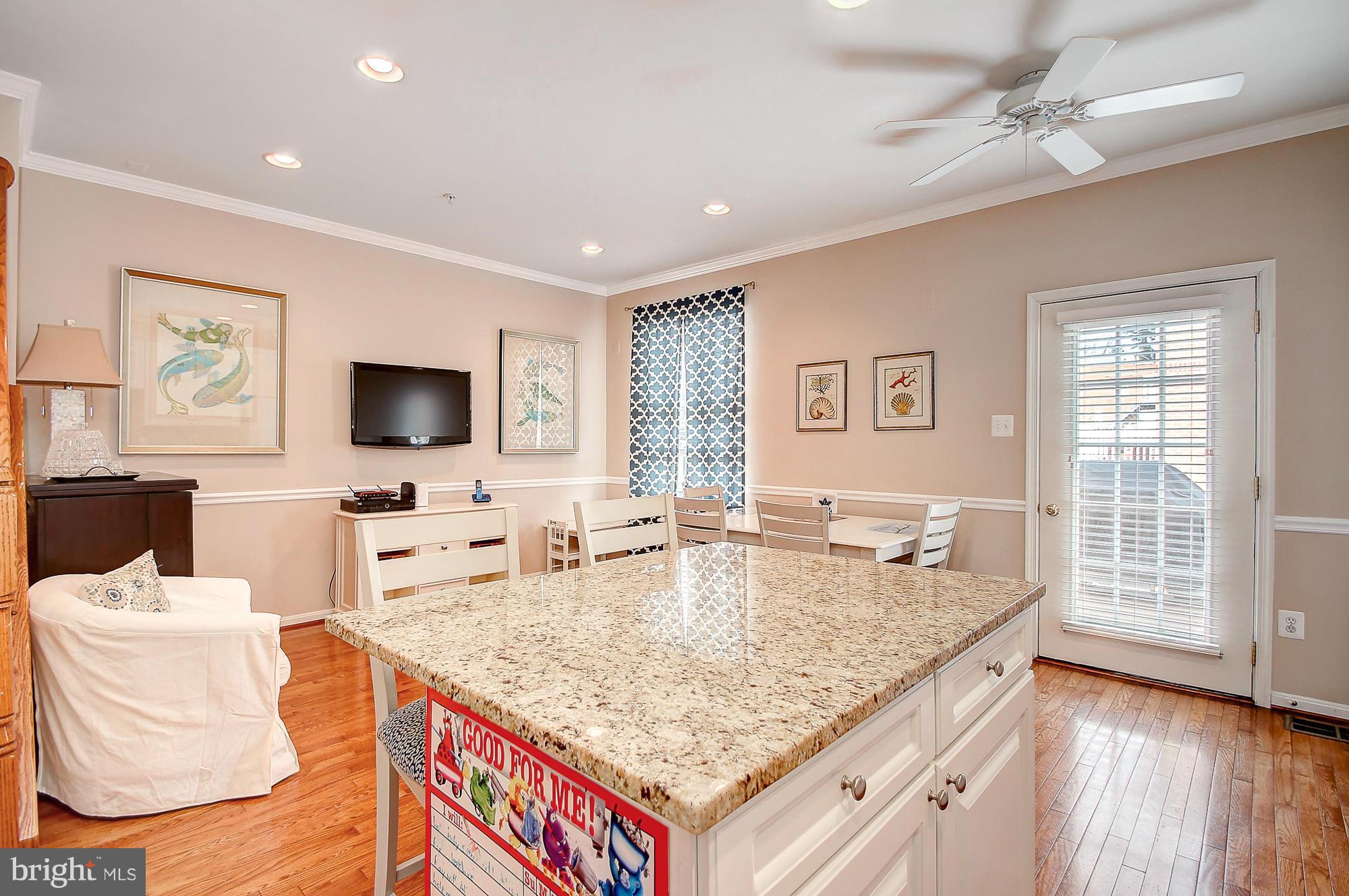 2086 Clipper Park Road Baltimore, MD 21211 - Photo 6 of 30 Dining Room