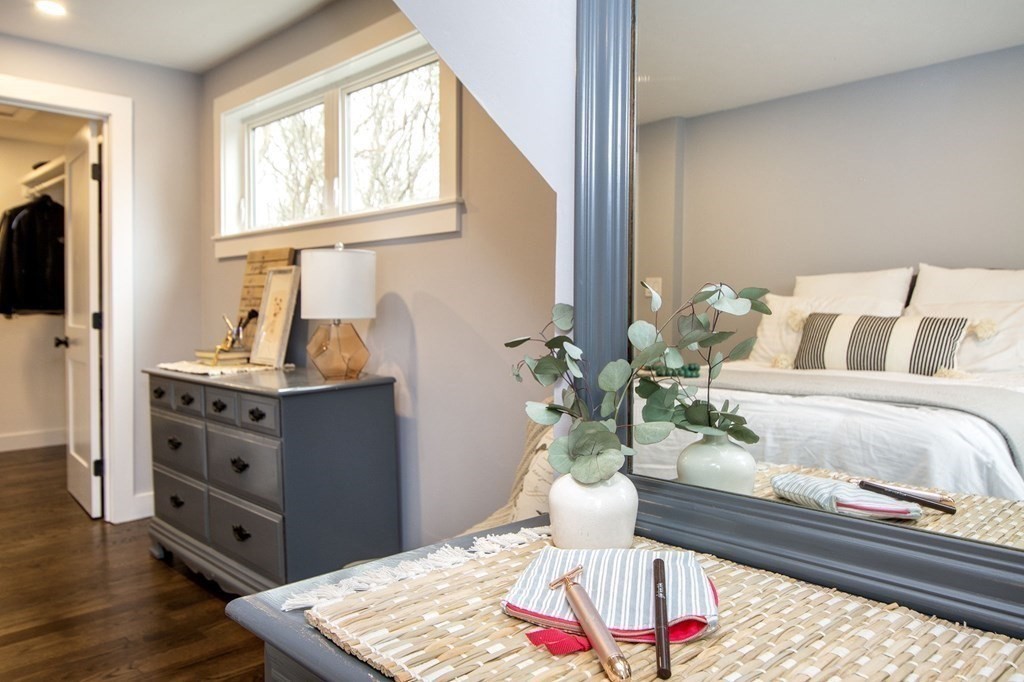 6 Seaview Road Bourne, MA 02562 - Photo 19 of 41 a living room with furniture and a flat screen tv