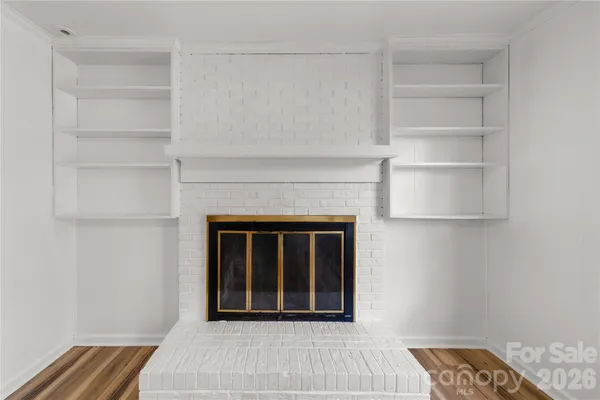 a view of a livingroom with an empty space