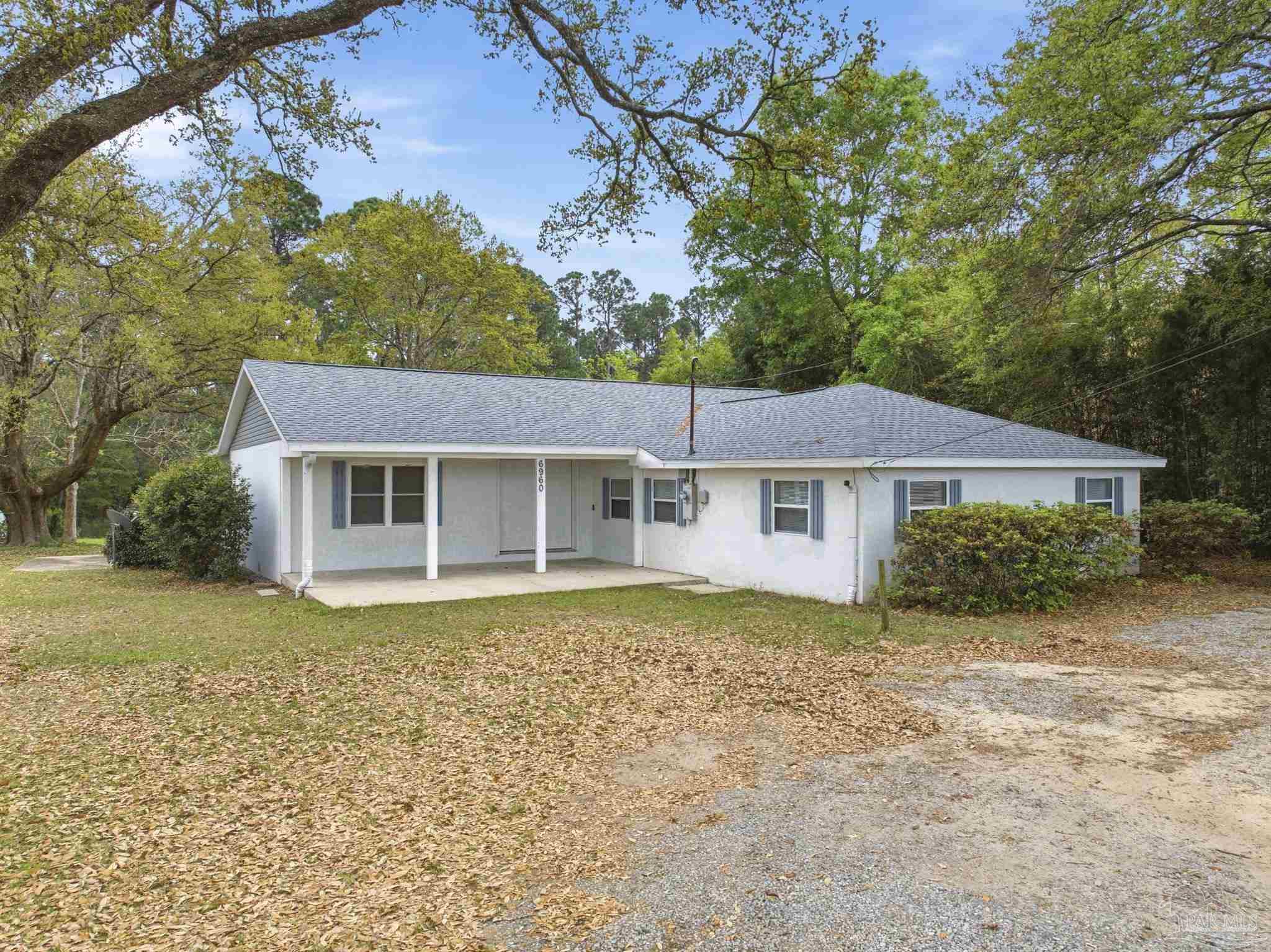 6960 Klondike Road Pensacola, FL 32526 - Photo 2 of 38