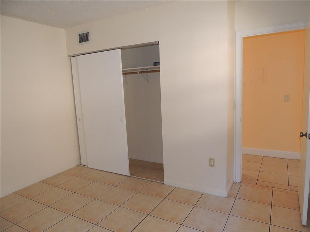 600 Southwest 2nd Avenue, Unit 143 Boca Raton, FL 33432 - Photo 9 of 14 a view of an empty room