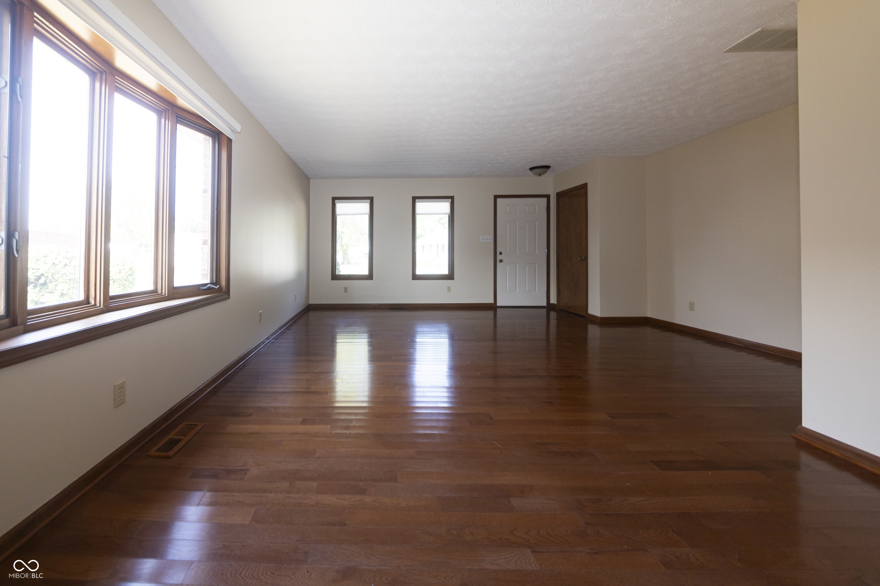 319 East College Avenue Brownsburg, IN 46112 - Photo 11 of 25