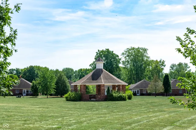 $224,900 | 319 East College Avenue, Brownsburg, IN 46112