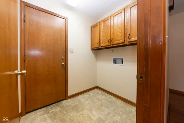 $224,900 | 319 East College Avenue, Brownsburg, IN 46112