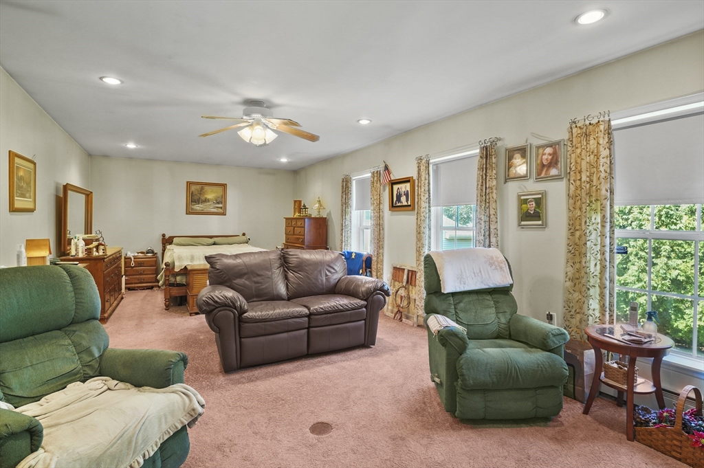 8 Beaumont Road Worcester, MA 01604 - Photo 8 of 21 Gallery Image 8