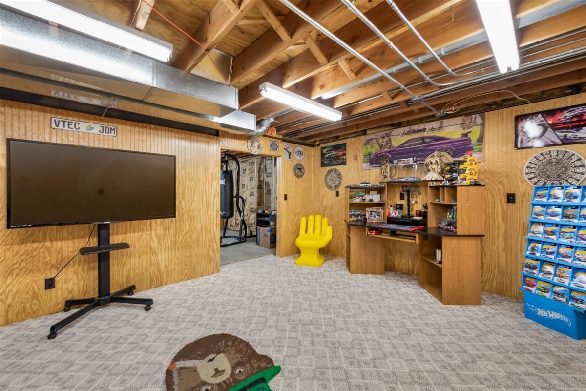 1834 Fischer Road South Beloit, IL 61080 - Photo 30 of 46 a view of a storage & utility room