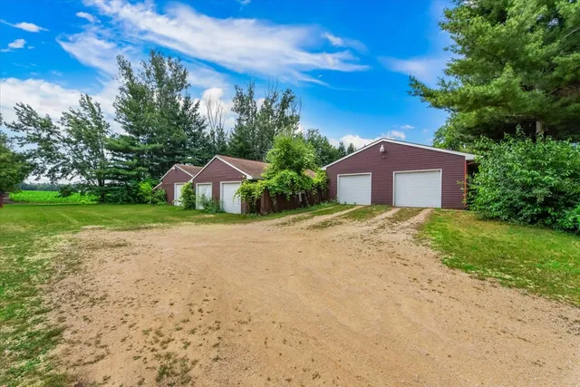 $336,900 | 1834 Fischer Road, South Beloit, IL 61080