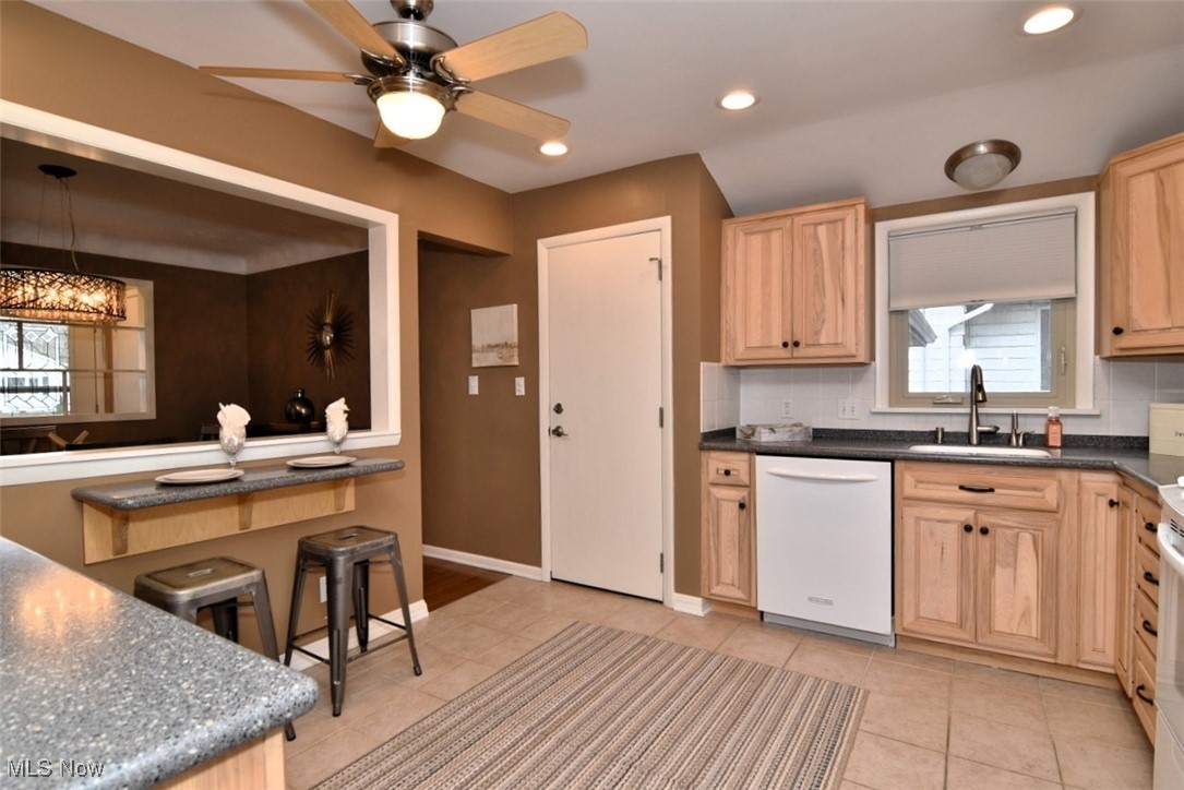 6329 Eastondale Road Cleveland, OH 44124 - Photo 8 of 17 Gallery Image 8