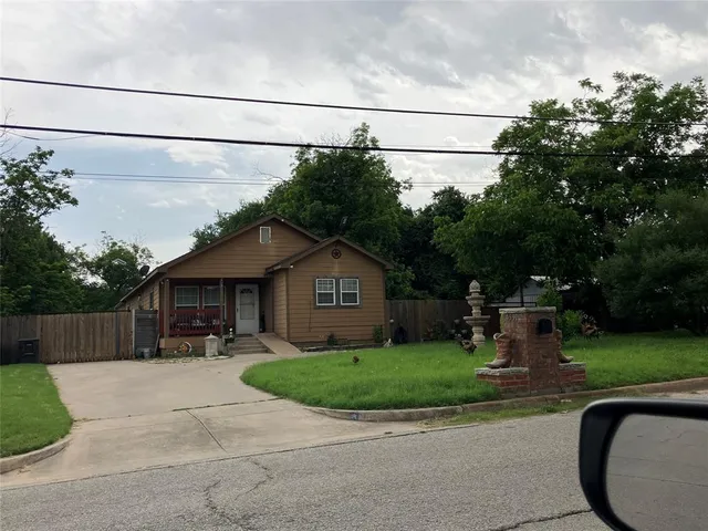 $525,000 | 4531 Blackstone Drive, Fort Worth, TX 76114