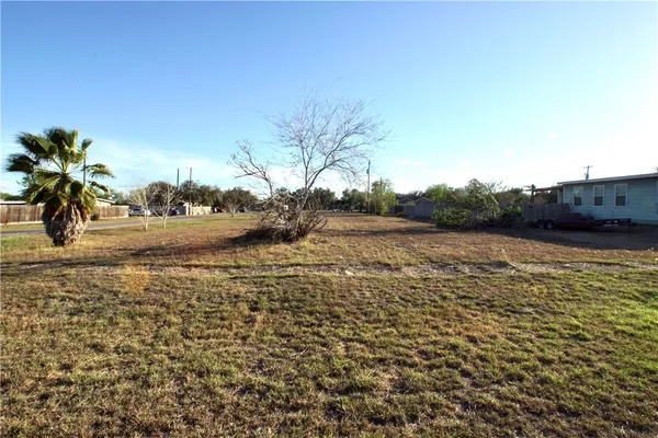 $33,000 | 414 East 5th Street, Bishop, TX 78343