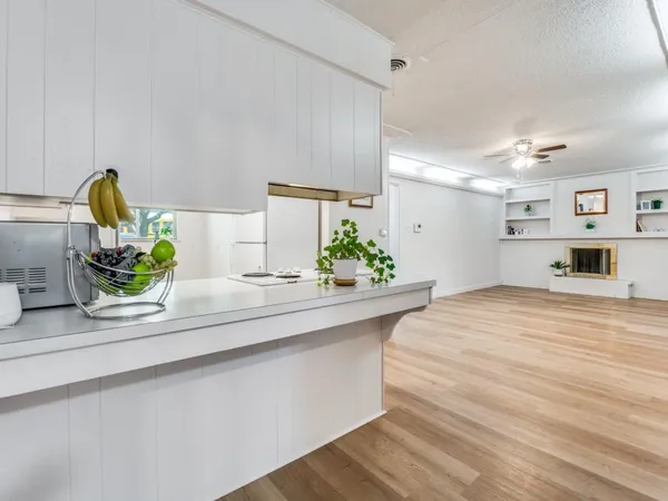 $335,000 | 506 East Huitt Lane, Euless, TX 76040