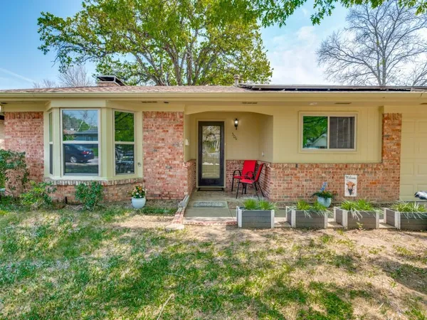$335,000 | 506 East Huitt Lane, Euless, TX 76040