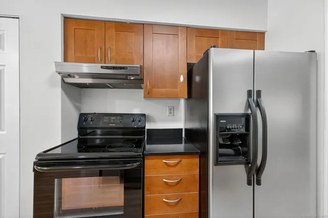 $2,900 | 128 Conestoga Way, Unit 128, Glastonbury, CT 06033