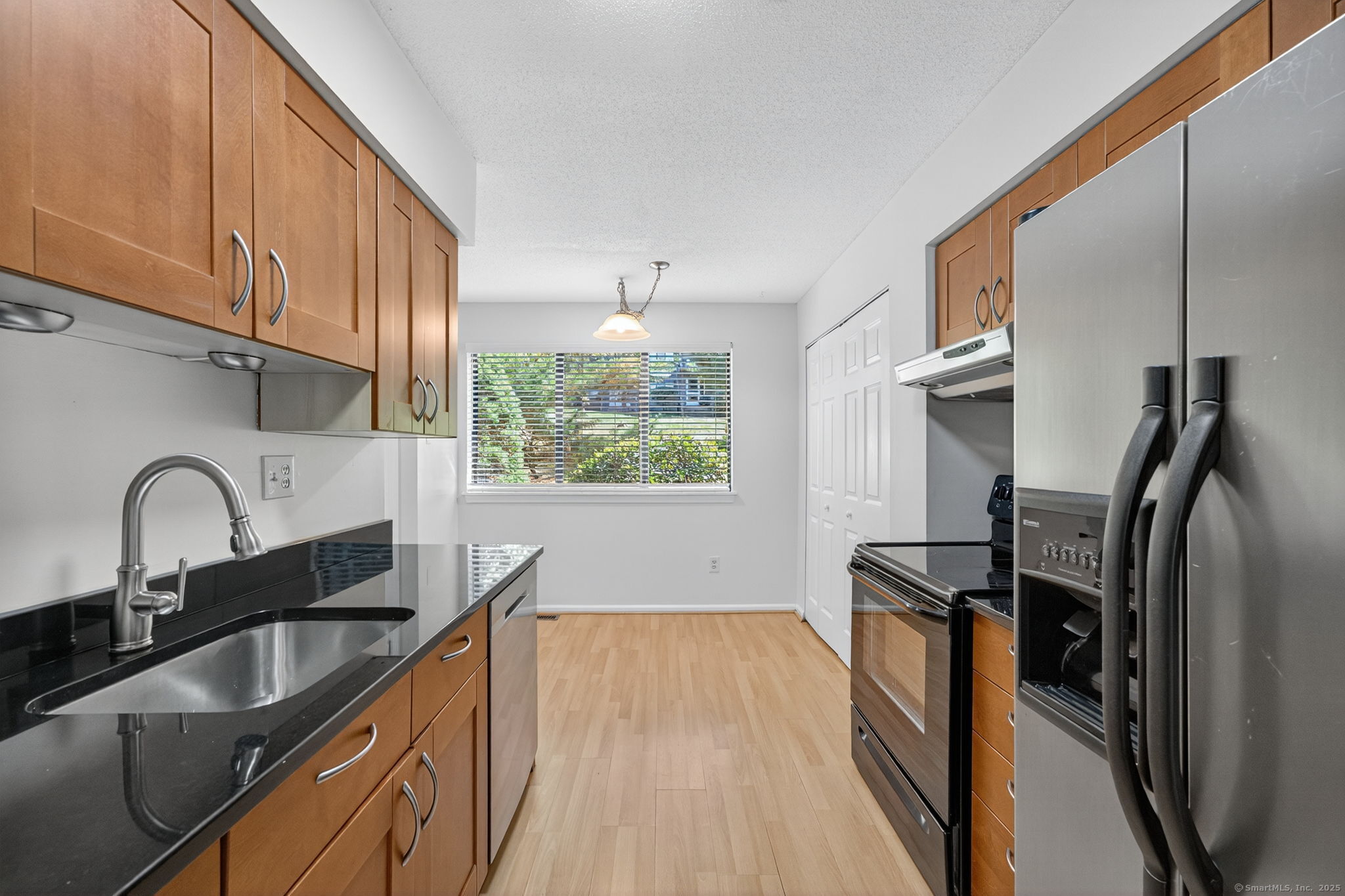 128 Conestoga Way, Unit 128 Glastonbury, CT 06033 - Photo 5 of 28