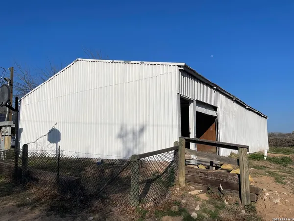 $1,200 | 765 Patton Road, Somerset, TX 78069