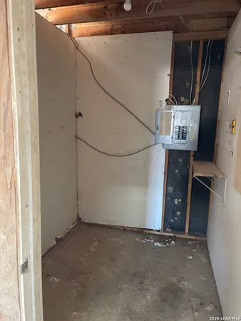 $1,200 | 765 Patton Road, Somerset, TX 78069