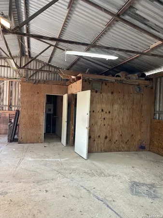 $1,200 | 765 Patton Road, Somerset, TX 78069